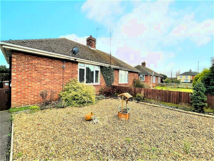 1 Bedroom Semi-Detached Bungalow To Rent In Cannon Close, Wisbech St Mary, PE13