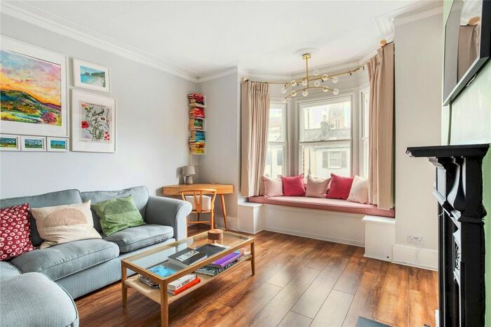 1 Bedroom Flat To Rent In Medfield Street, London, SW15