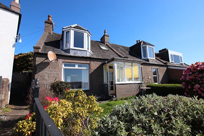 2 Bedroom Semi-Detached House To Rent In Constable Lane, Dundee, DD5