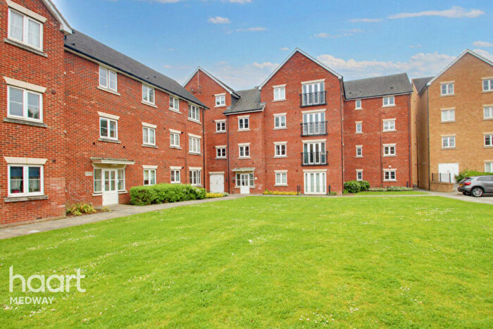 2 Bedroom Apartment For Sale In Sealand Drive, Rochester, ME2