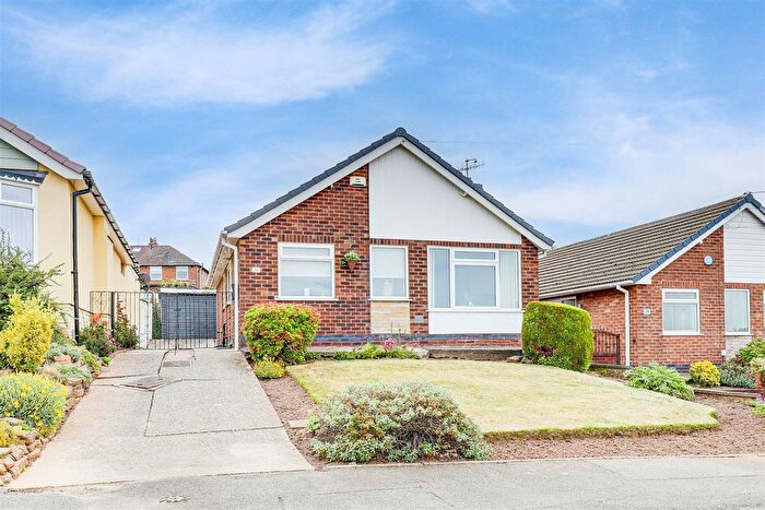 2 Bedroom Detached Bungalow For Sale In Upminster Drive, Arnold, Nottinghamshire, NG5