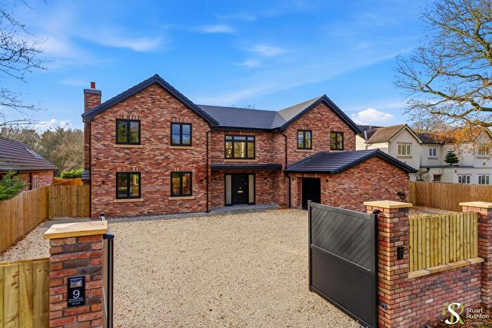 4 Bedroom Detached House For Sale In Northwich Road, Cranage, CW4