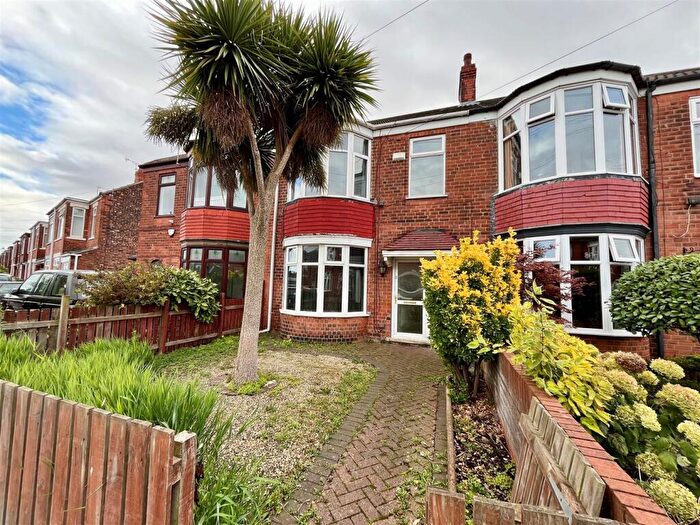 3 Bedroom Terraced House For Sale In Stephenson Street, Hull, HU9