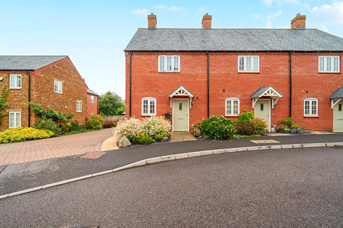2 Bedroom End Of Terrace House For Sale In The Glebe, Bugbrooke, West Northamptonshire, NN7