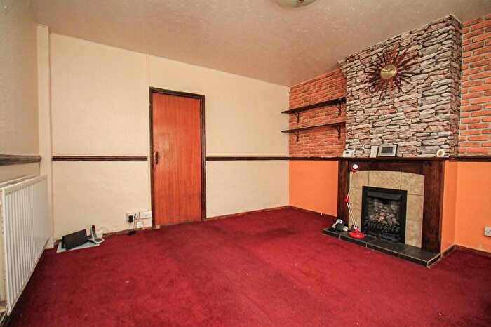 3 Bedroom End Terrace House For Sale In Defender Road, Woolston, SO19