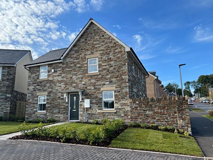 4 Bedroom Detached House To Rent In Enterprise Avenue, Tiverton, EX16