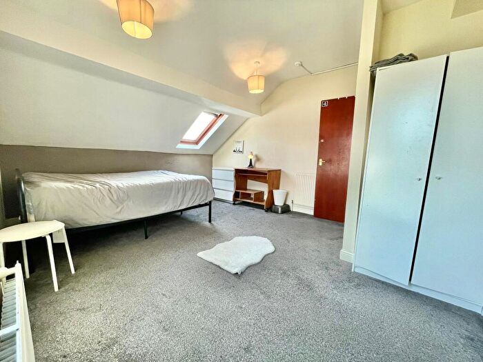 1 Bedroom House To Rent In Haddon Avenue, Burley, Leeds, West Yorkshire, LS4