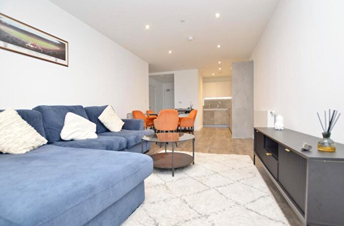 1 Bedroom Flat For Sale In Drydock Square, Barking, IG11