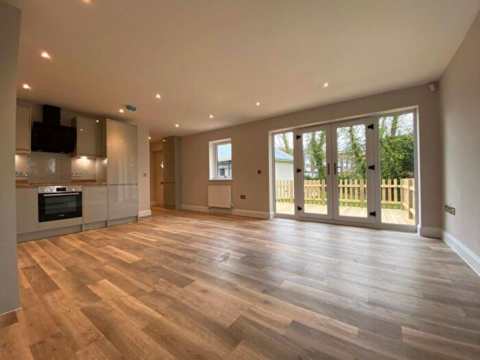 1 Bedroom Bungalow To Rent In Coppid Hall, Warfield Road, Bracknell, Warfield Road, Bracknell, RG42