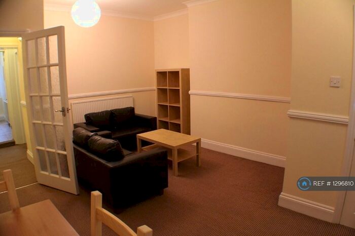 1 Bedroom Flat To Rent In Cranbury Terrace, Southampton, SO14