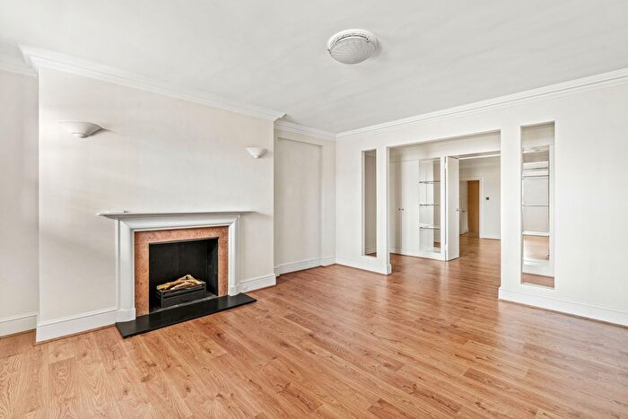 4 Bedroom Flat For Sale In Audley House, North Audley Street, London, Mayfair, W1K