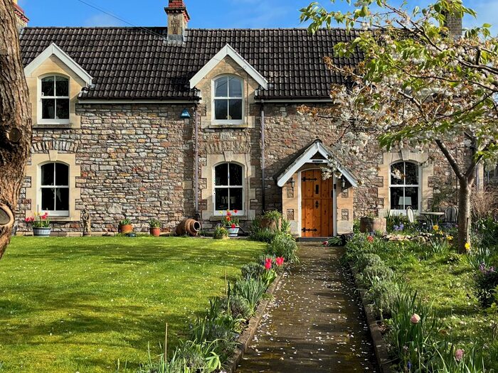 4 Bedroom Detached House For Sale In Chew Magna, Bristol, BS40