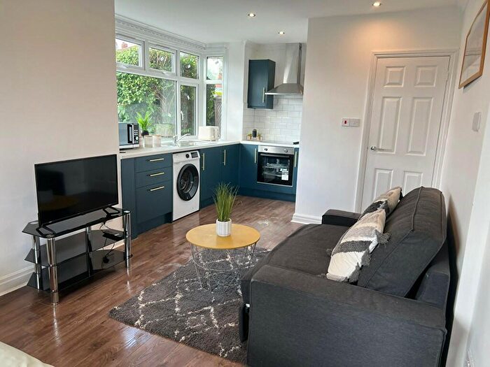 Studio To Rent In Argie Avenue, Leeds, West Yorkshire, LS4