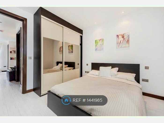 2 Bedroom Flat To Rent In Albion Drive, Hackney, London, E8