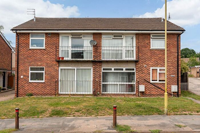 2 Bedroom Flat For Sale In Kingsway, Ware, SG12