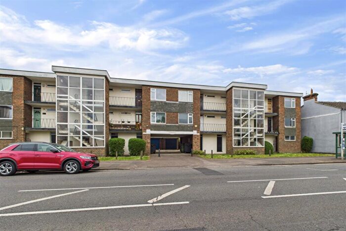 1 Bedroom Flat To Rent In Forton Road, PO12