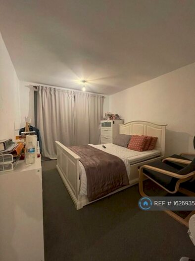 1 Bedroom Flat To Rent In Chingford, London, E4