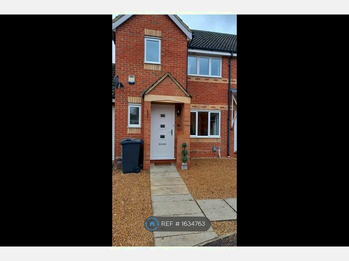 3 Bedroom Terraced House To Rent In Fennel Drive, Biggleswade, SG18