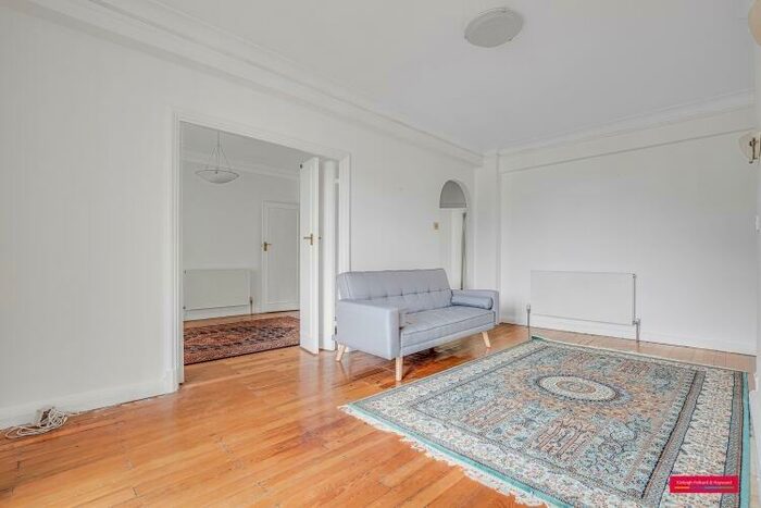 2 Bedroom Flat To Rent In Gloucester Place London, NW1