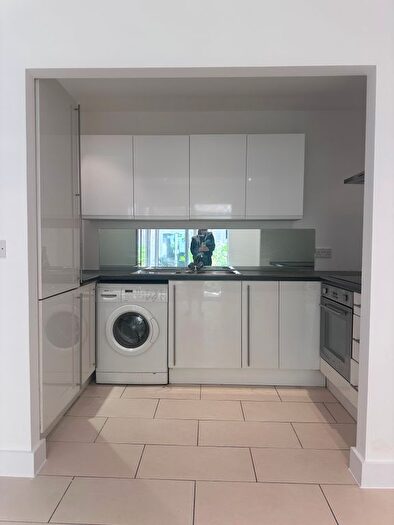 2 Bedroom Flat To Rent In Ayton Drive, Portland, DT5