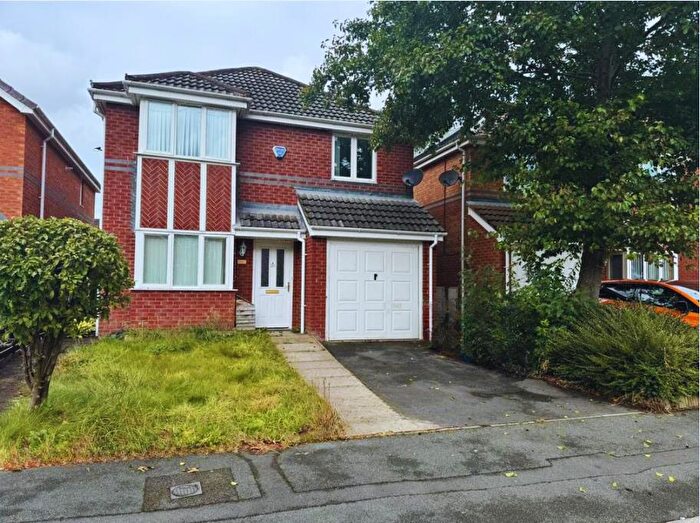 4 Bedroom Detached House For Sale In Goodwood Drive, Stockport, SK3