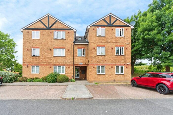 1 Bedroom Apartment For Sale In Maplin Park, Slough, SL3