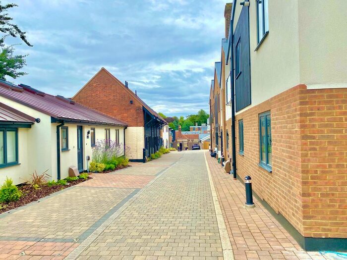 2 Bedroom Property To Rent In Denmark Place, Tring, HP23