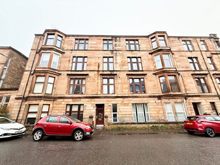 2 Bedroom Flat To Rent In Deanston Drive, Shawlands, G41