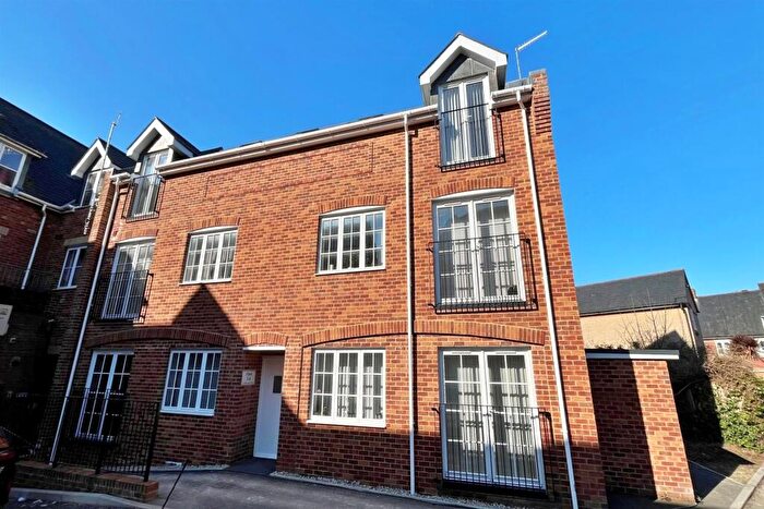 2 Bedroom Flat To Rent In Ashley Cross, BH14
