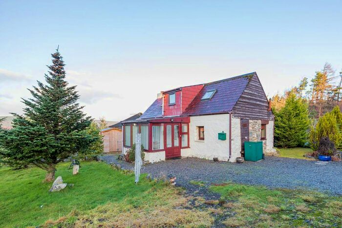 3 Bedroom Bungalow For Sale In Main Street, Lairg, IV27