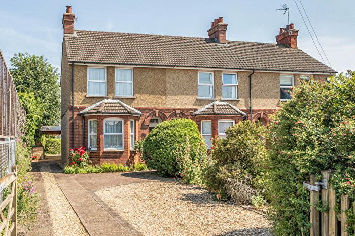 3 Bedroom End Of Terrace House For Sale In High Street, Westoning, MK45