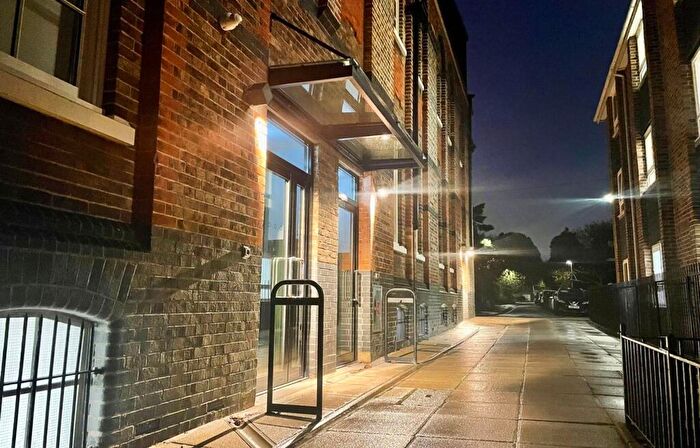 2 Bedroom Flat To Rent In Hambrook Street, Southsea, PO5