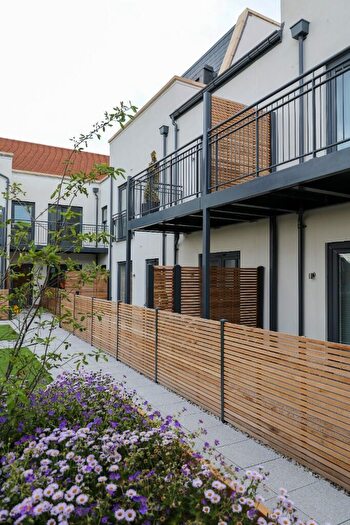 2 Bedroom Apartment To Rent In Old Market Place, Farnham, Surrey, GU9