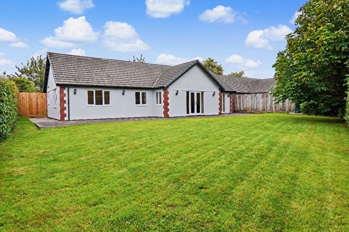 4 Bedroom Detached Bungalow For Sale In Canna Park Drive, Highampton, Beaworthy, EX21