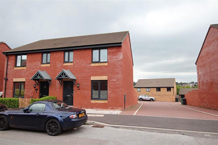 3 Bedroom Semi Detached House For Sale In Roman Avenue, Exeter, EX1