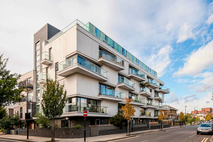 2 Bedroom Apartment To Rent In Queensbridge Quarter, Acer Road, London Fields, E8