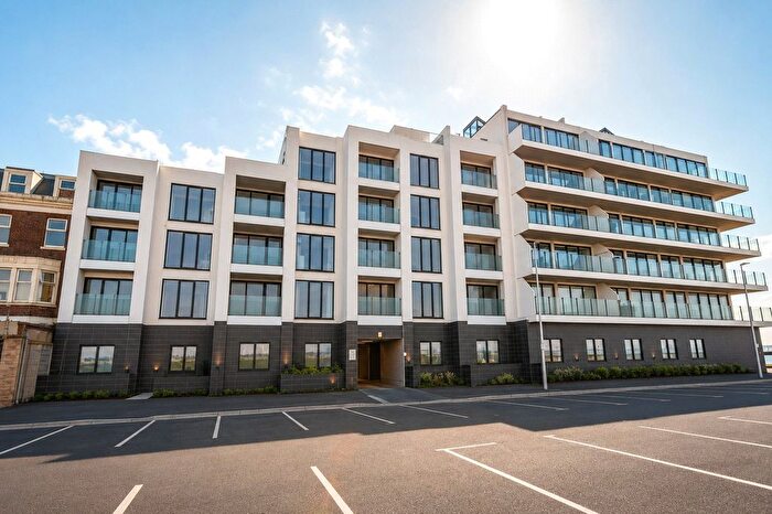 2 Bedroom Flat For Sale In Coastal Point, - New South Promenade Blackpool, Lancashire, FY4