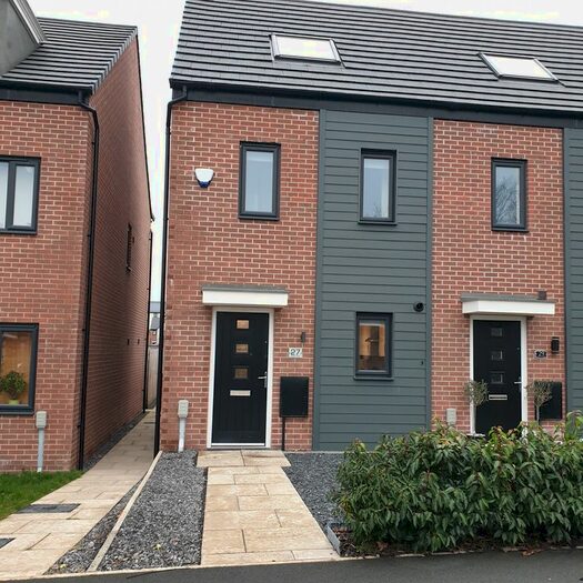 3 Bedroom Town House To Rent In Corsair Drive, Buckshaw Village PR7
