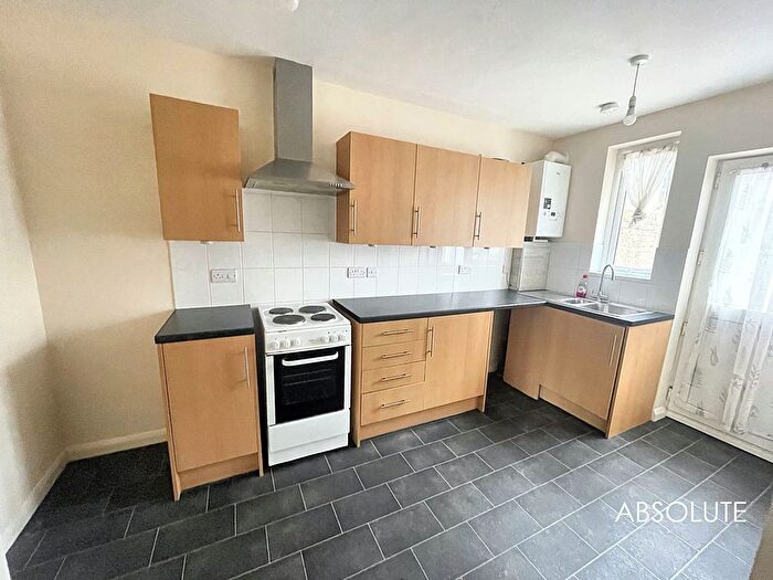 2 Bedroom Flat To Rent In Totnes Road, Paignton, TQ4