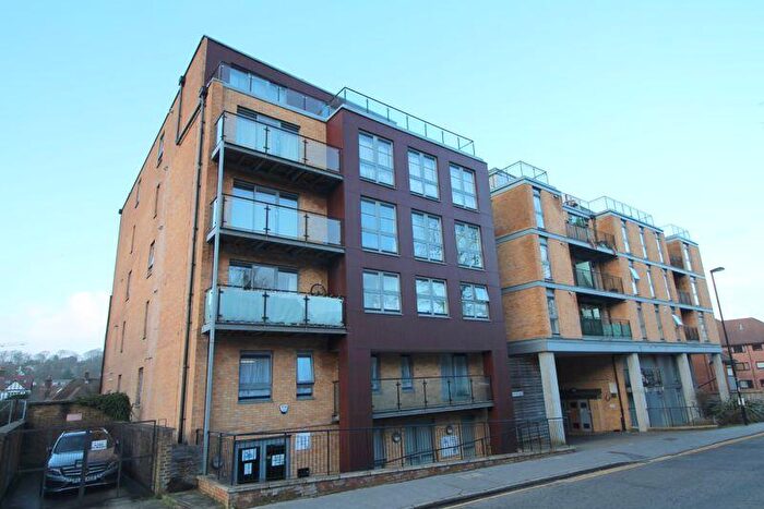 1 Bedroom Flat To Rent In Whytecliffe Road South, Purley, CR8