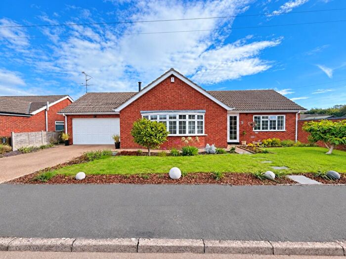 3 Bedroom Detached Bungalow For Sale In Monson Park, Skellingthorpe, LN6