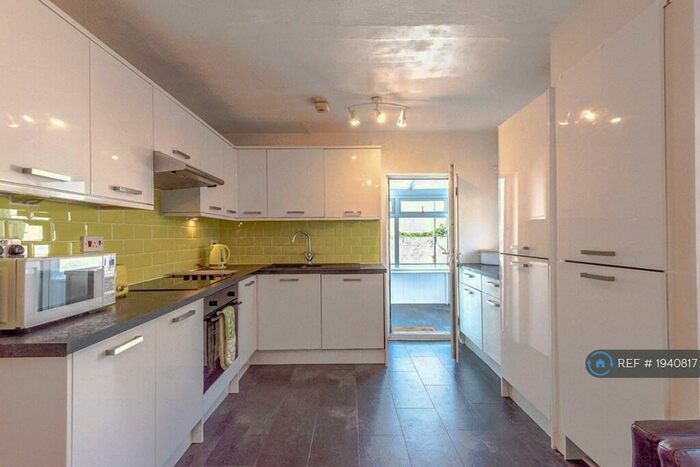 5 Bedroom Terraced House To Rent In Dale Road, Plymouth, PL4