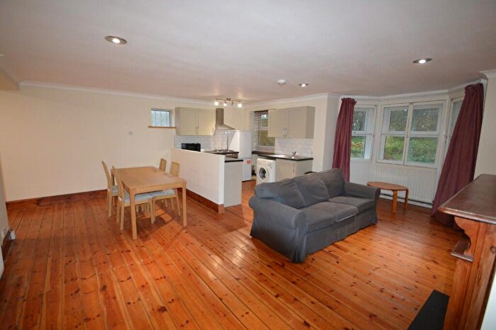 1 Bedroom Apartment To Rent In Lower Flat, Burdon Terrace, Newcastle Upon Tyne, NE2