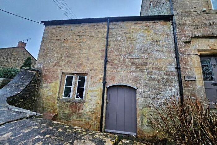 1 Bedroom Flat To Rent In Bower Hinton, Martock, TA12