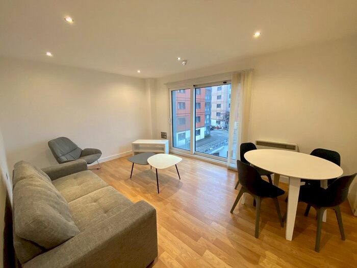 2 Bedroom Flat To Rent In Rusholme Place, Manchester, M14