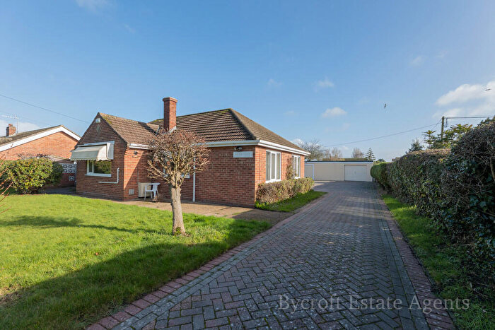 3 Bedroom Detached Bungalow For Sale In Ormesby Road, Caister-on-sea, NR30