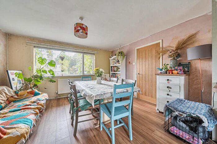 5 Bedroom End Of Terrace House For Sale In Wallers Road, Faversham, ME13