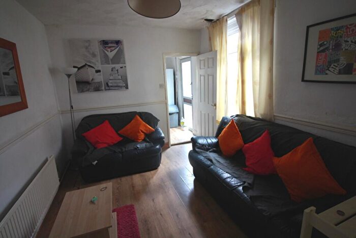 4 Bedroom House To Rent In Angus Street, Roath, CF24