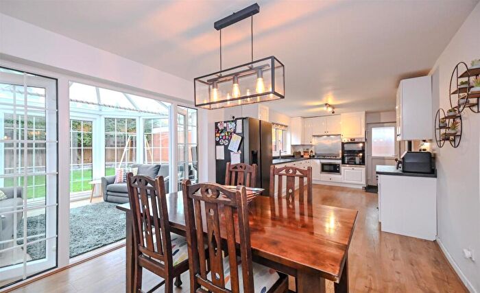 4 Bedroom Detached House For Sale In Meadow View, Rolleston On Dove, DE13