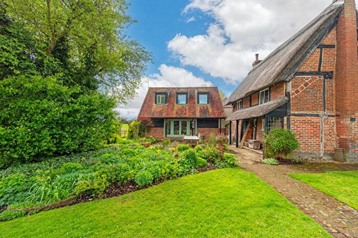 4 Bedroom Detached House For Sale In Cherry Garden Lane Maidenhead, Berkshire, SL6